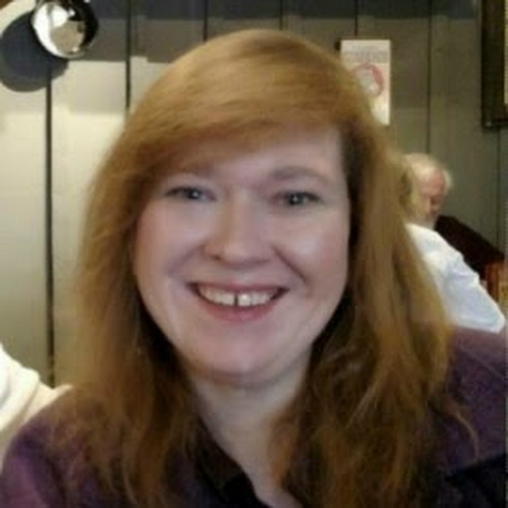 Meet your Posher, Denise